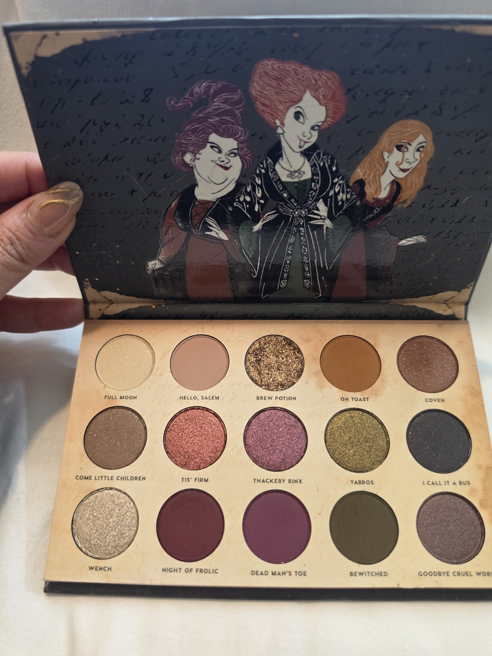 Colourpop Eyeshadow Palette - Black with Gold Accent - Picture 4 of 4